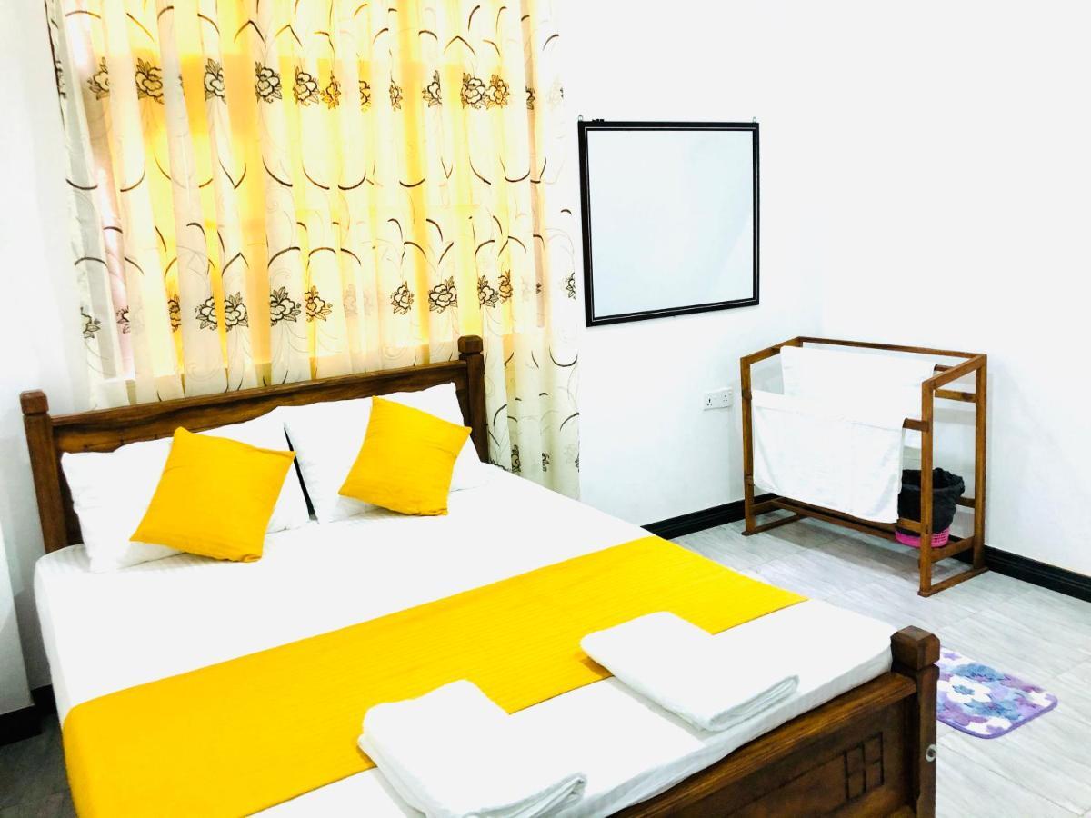 Freedom Inn Негомбо Экстерьер фото