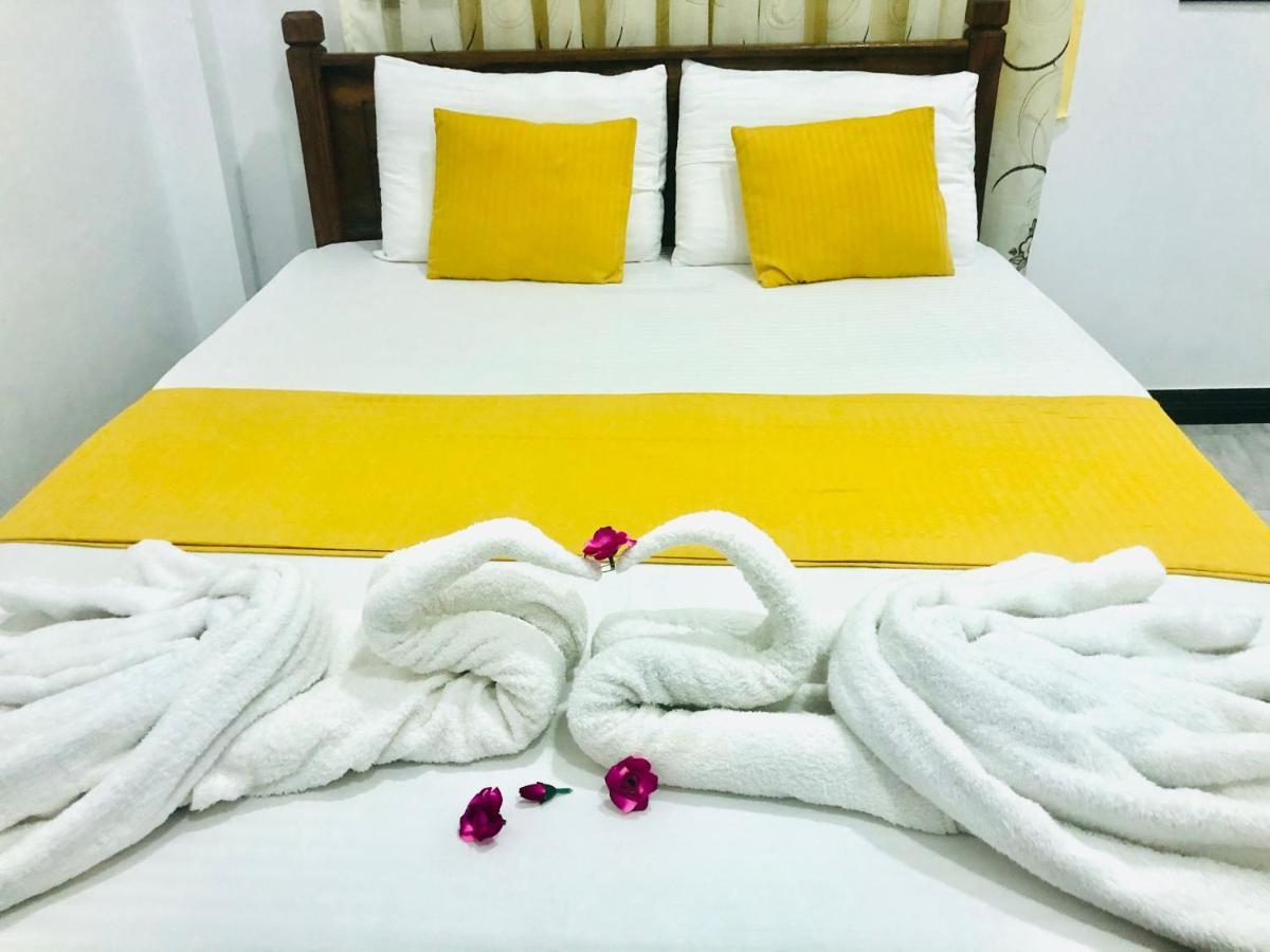 Freedom Inn Негомбо Экстерьер фото